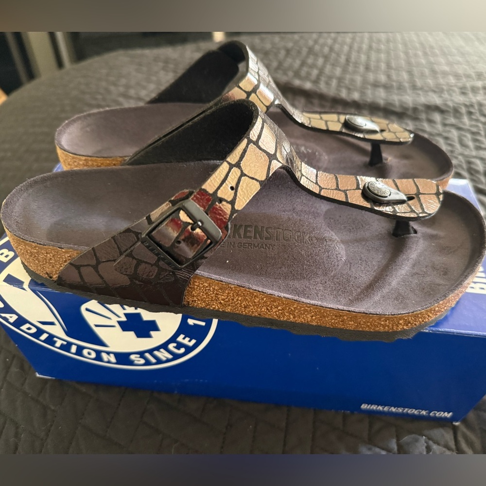 Birkenstock Gizeh Sandals Size 8